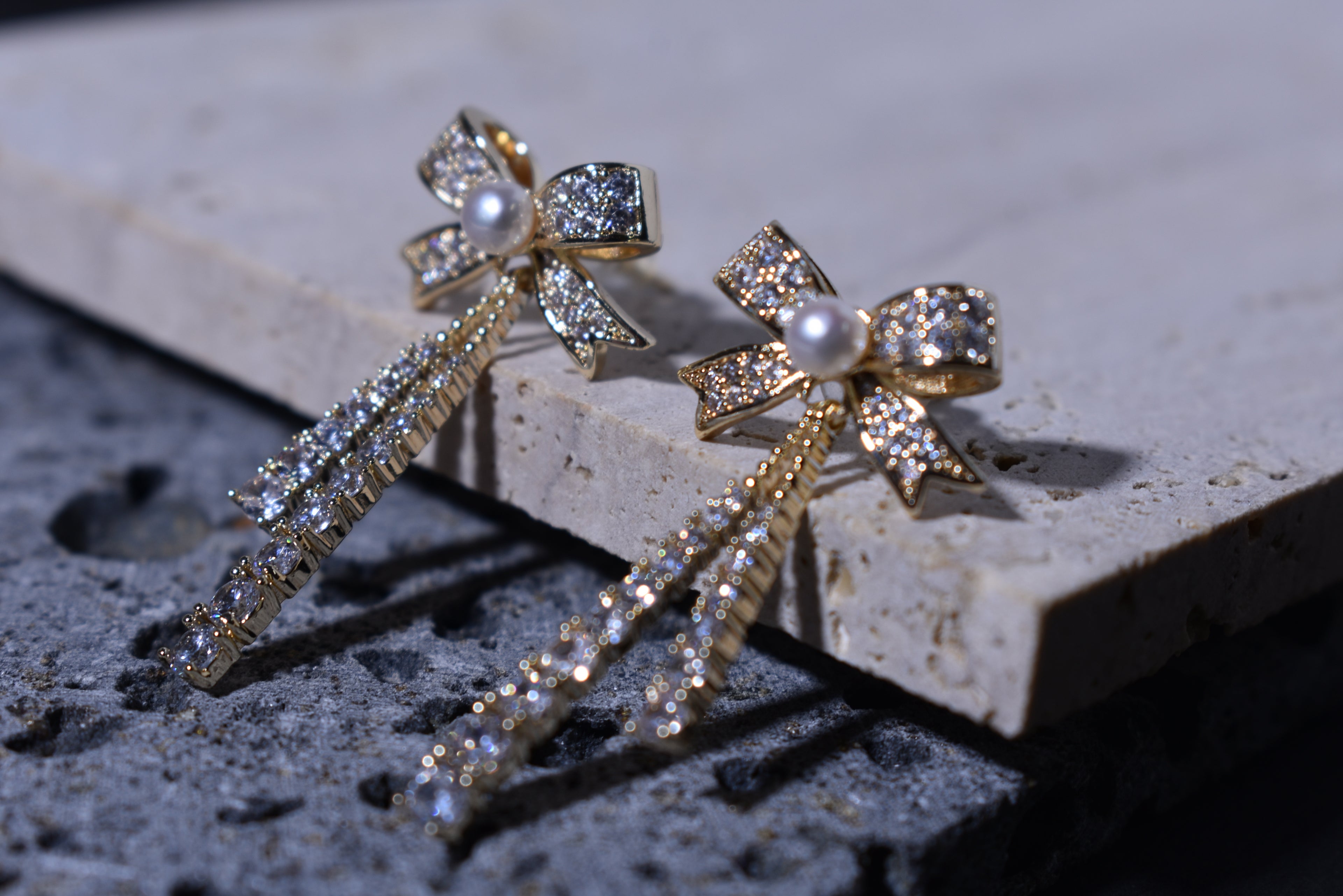 Zircon Butterfly Pearl Stud Earrings